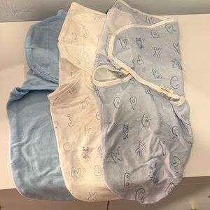 KeaBabies Swaddle Set in Blue and White NWOT